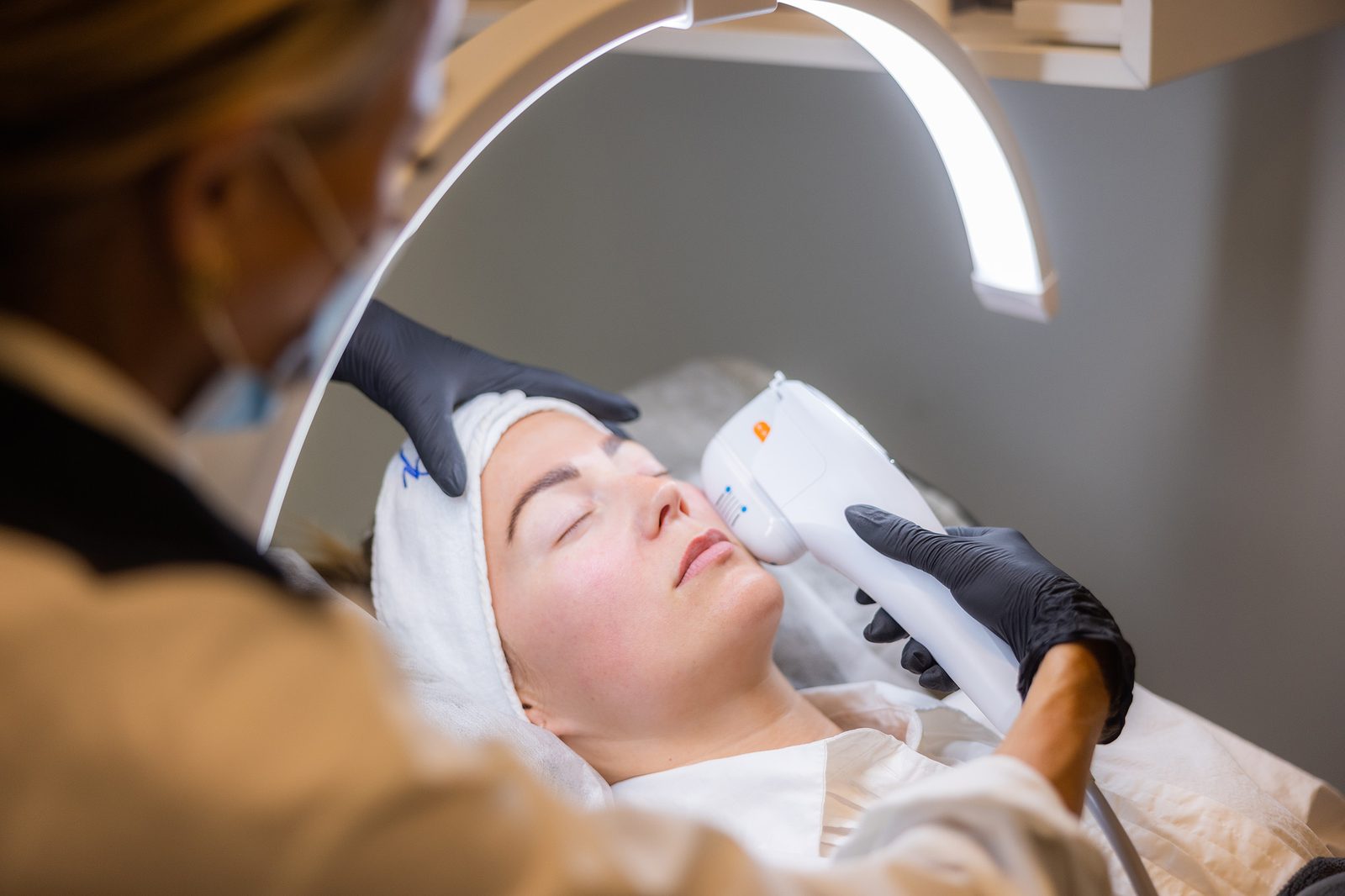 HIFU-behandling hos KlinikkDAUB